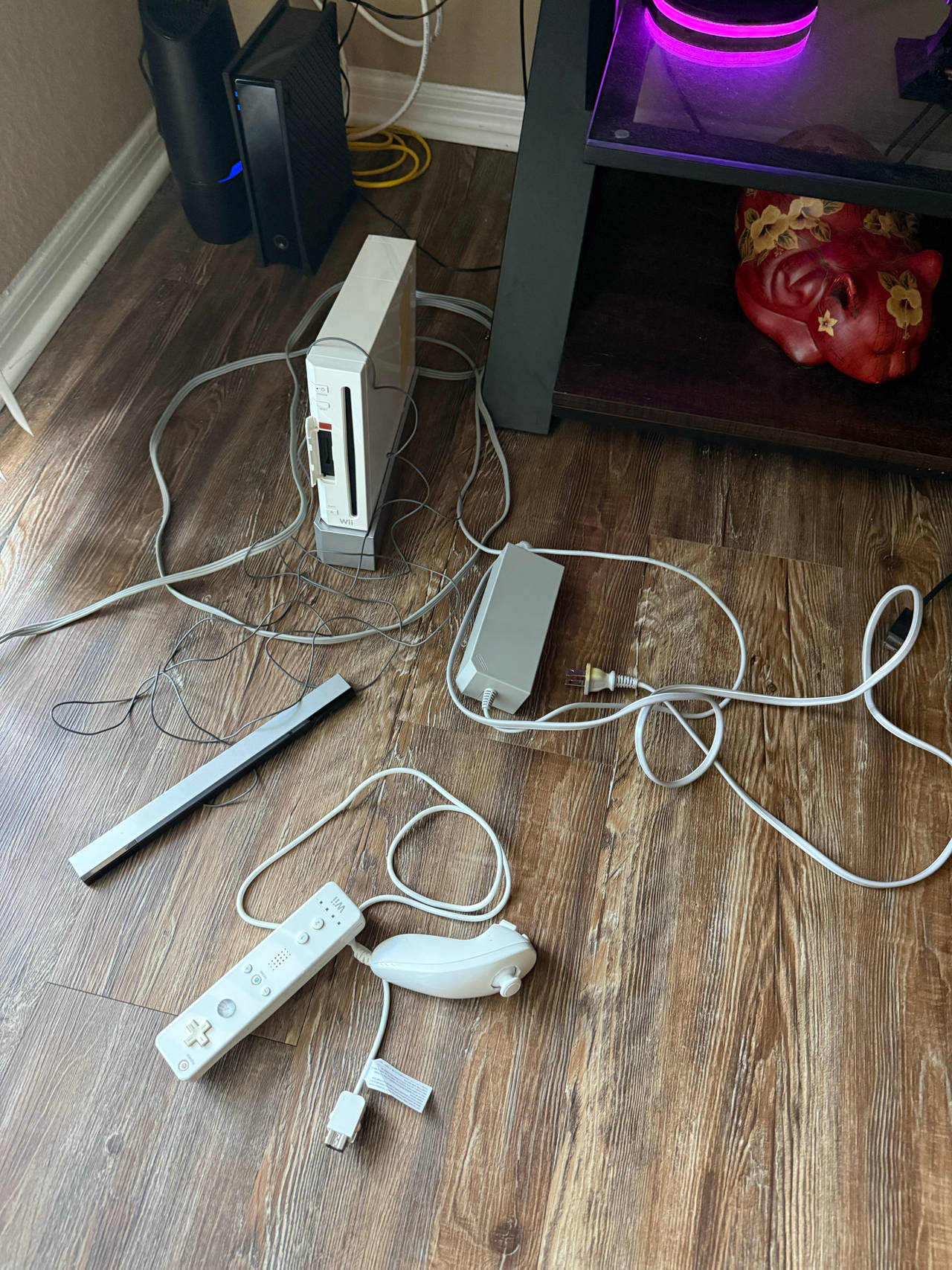 Nintendo Wii Console with Wii Remote and Nunchuk