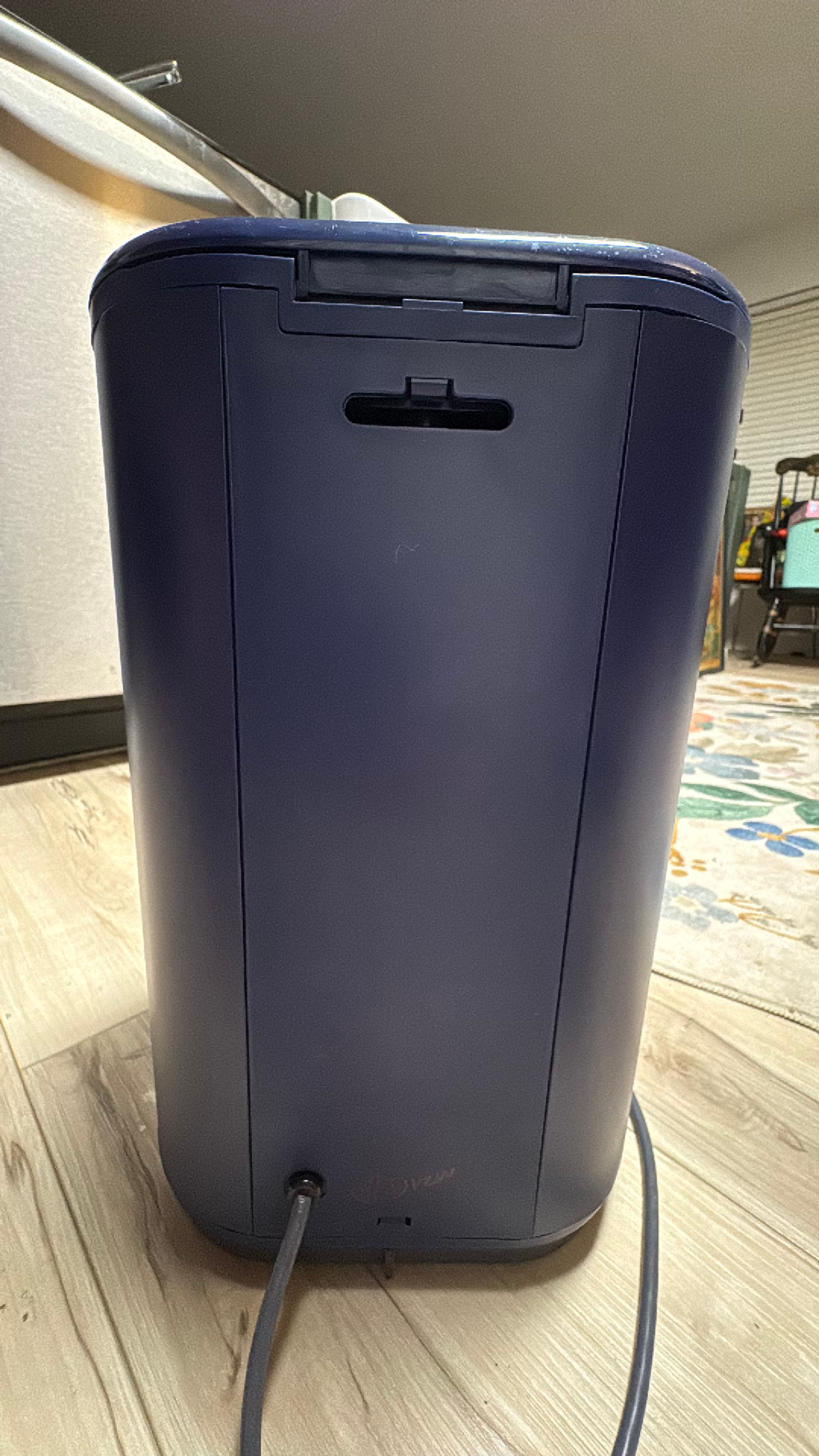 Beautiful 14-Cup Programmable Coffee Maker - Image 5