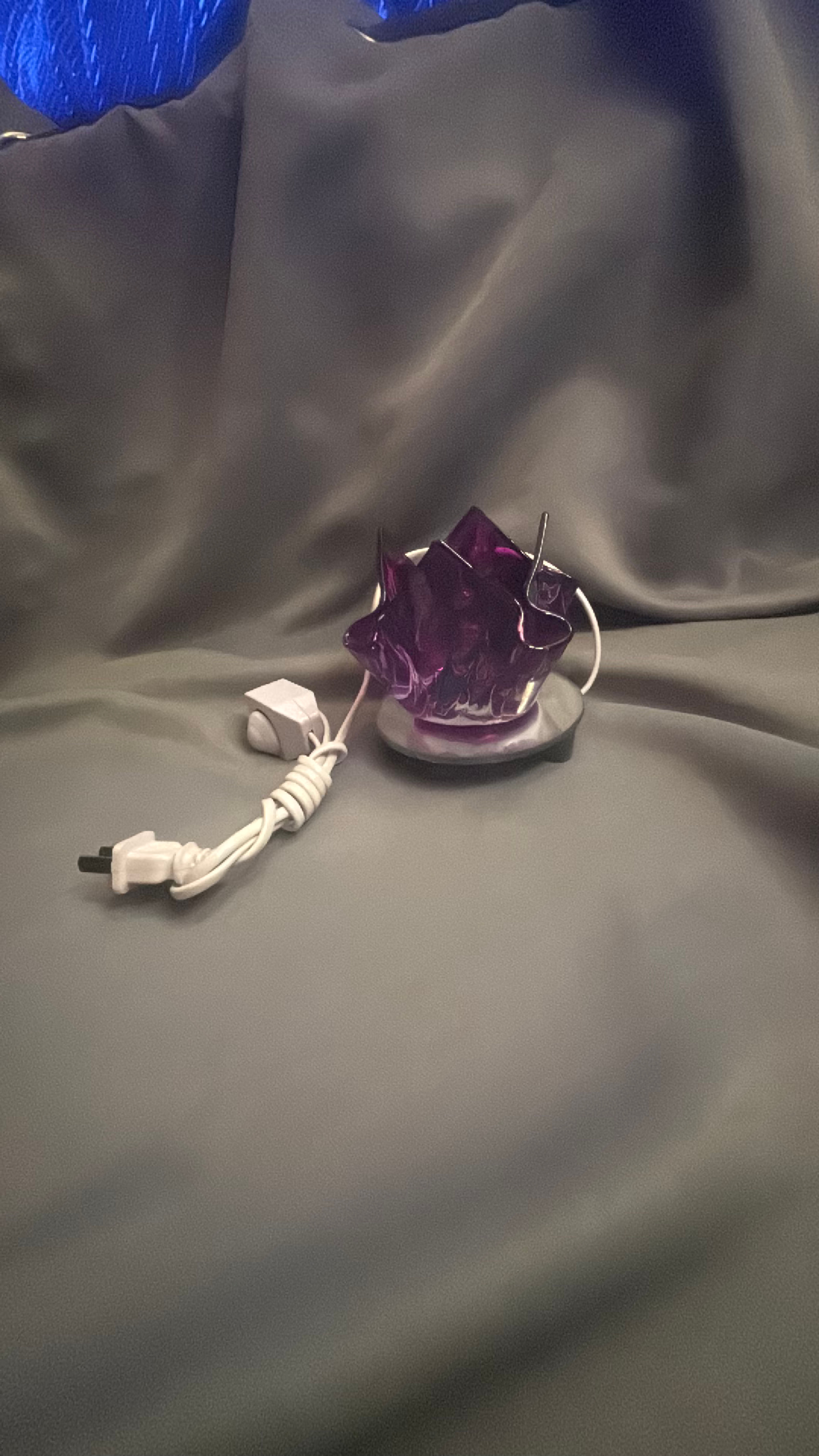 Lotus Pink Resin Tealight Holder - Image 2