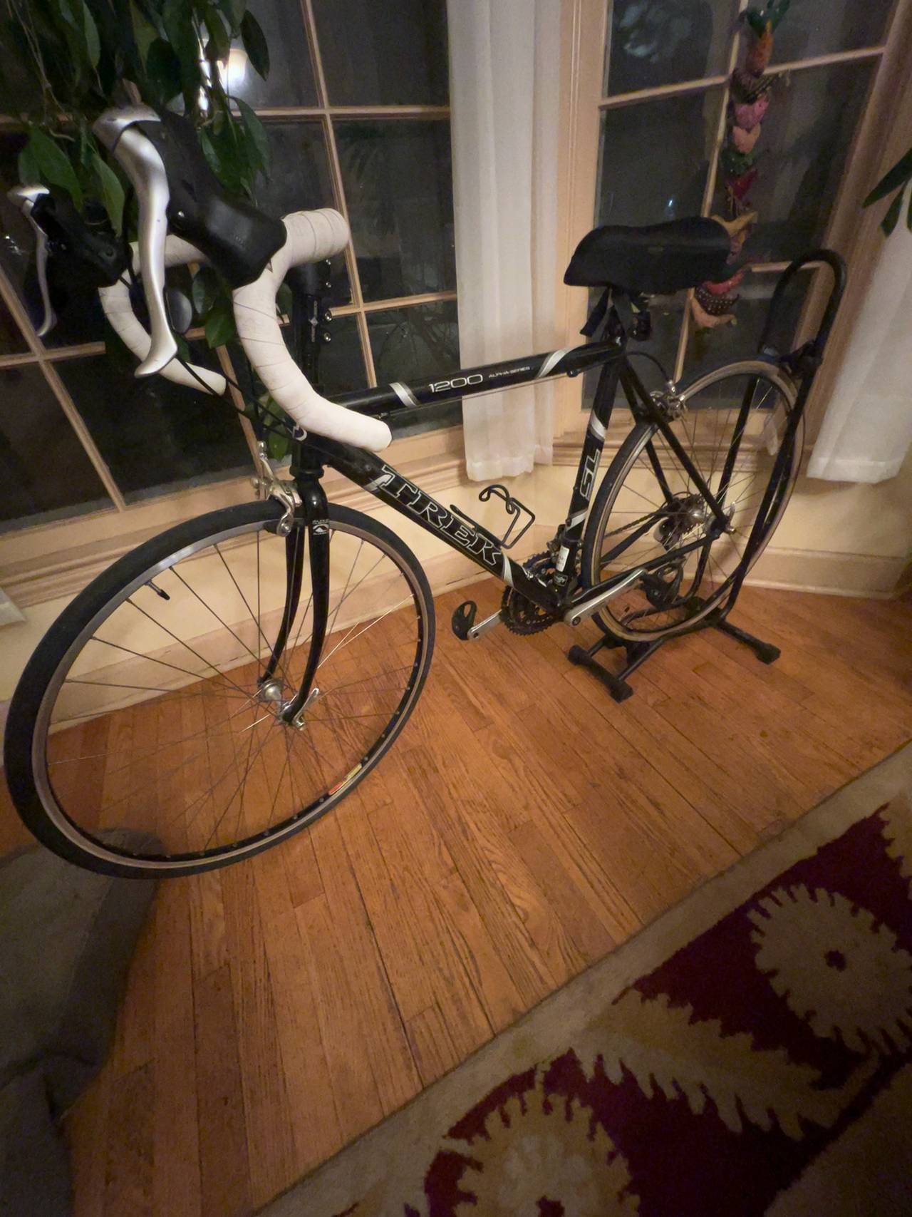 Trek 1000 Road Bike Aluminum 22-inch