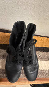 Dr. Martens Leyton Women's Ankle Boot Black Leather: size 7 - Image 3