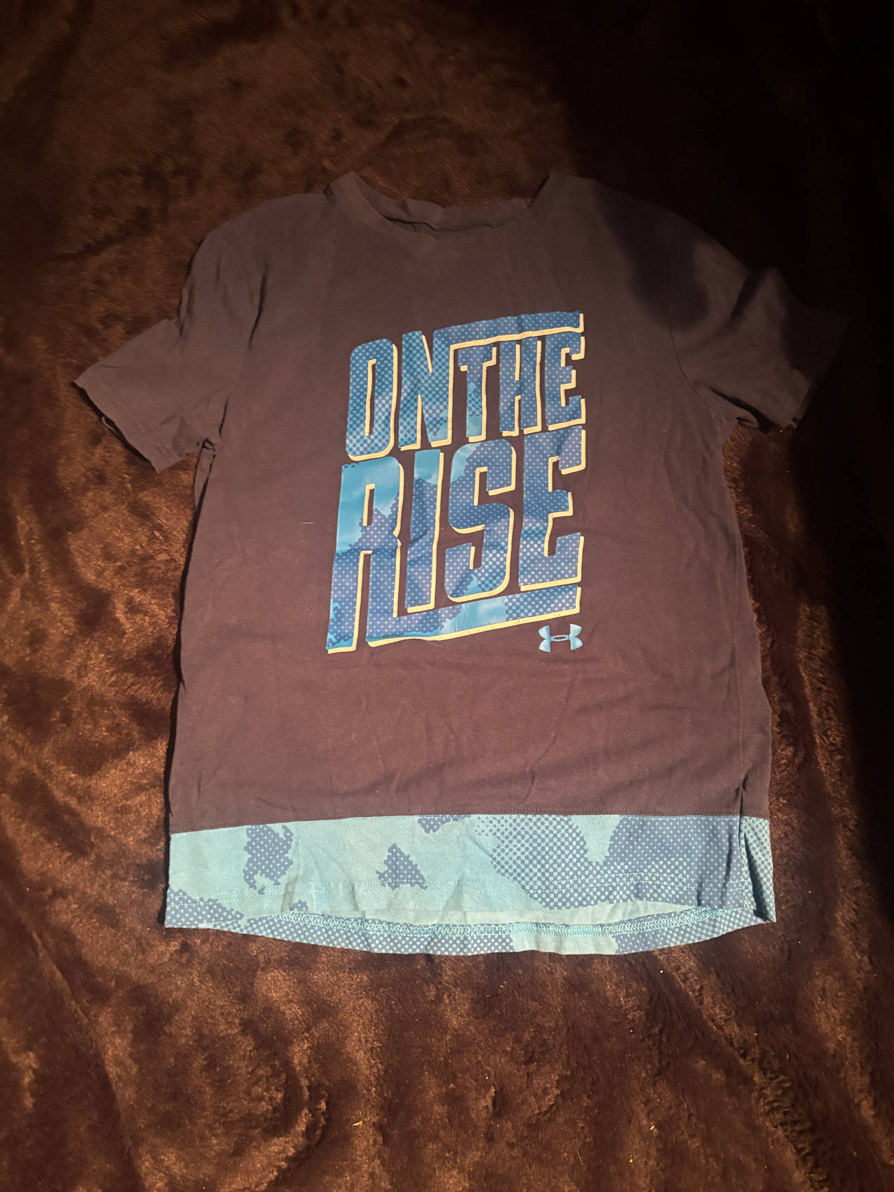 Under Armour Boys On The Rise Graphic T-Shirt