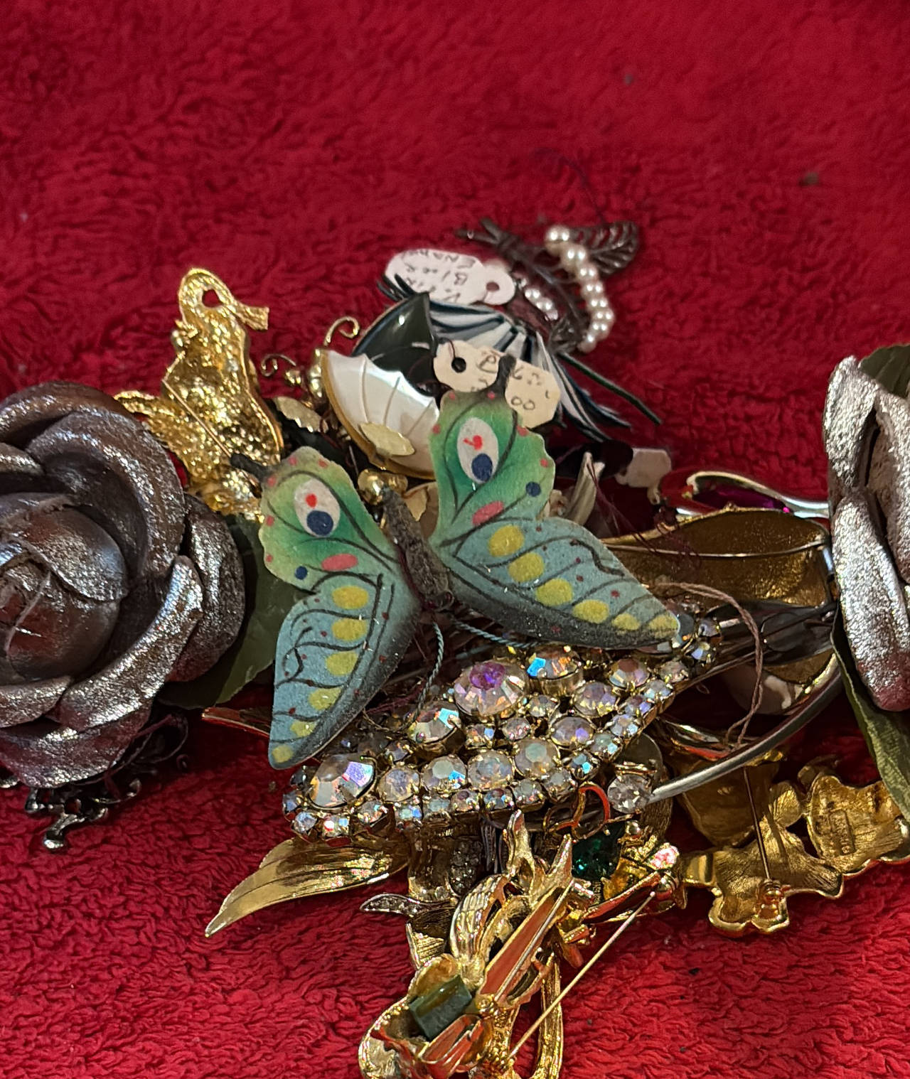 Vintage Costume Jewelry Brooch and Pin Lot