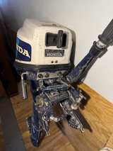 Honda B100 10 HP 4-Stroke Outboard Motor - Image 3