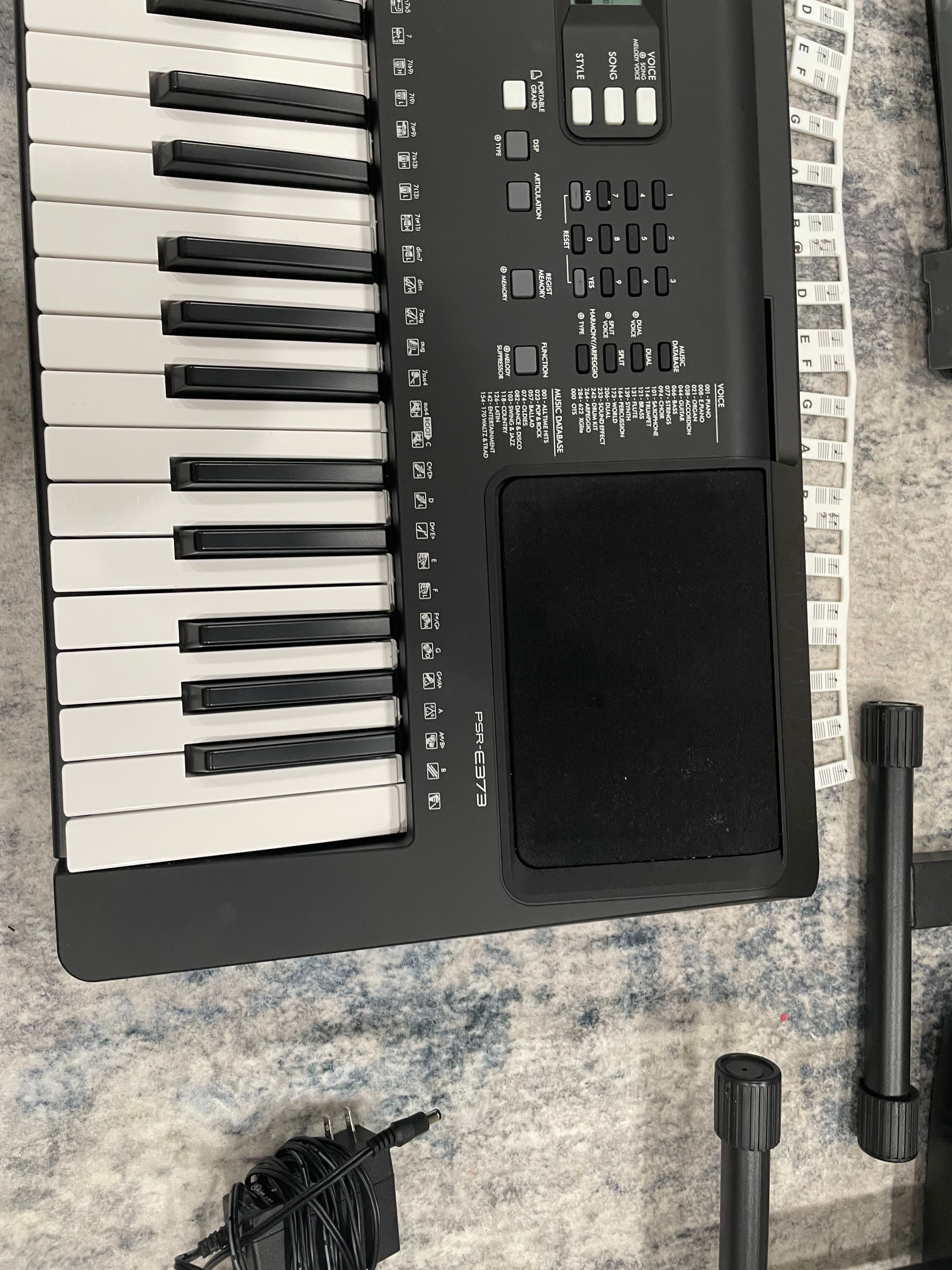 Yamaha PSR-E373 61-Key Portable Keyboard Black - Image 5