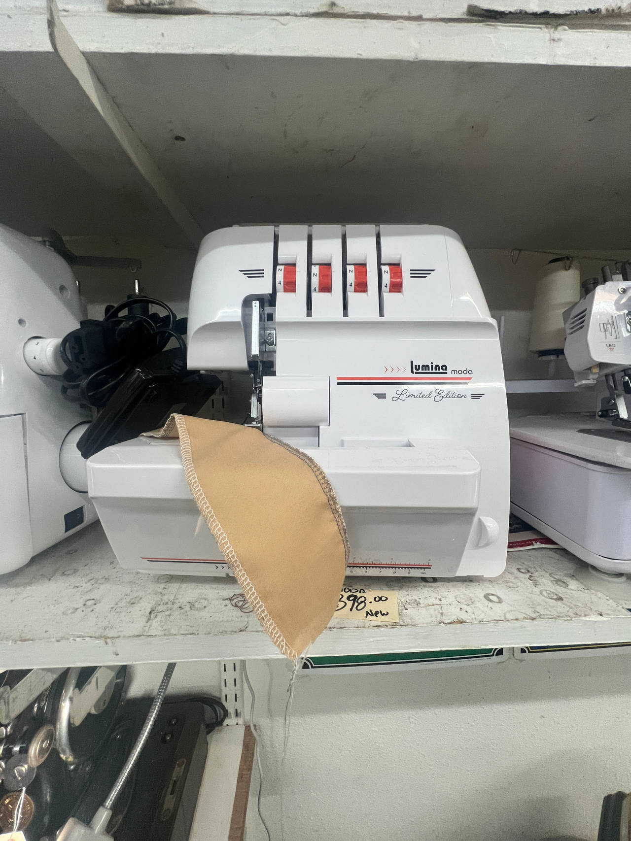 Lumina Modo Limited Edition Serger