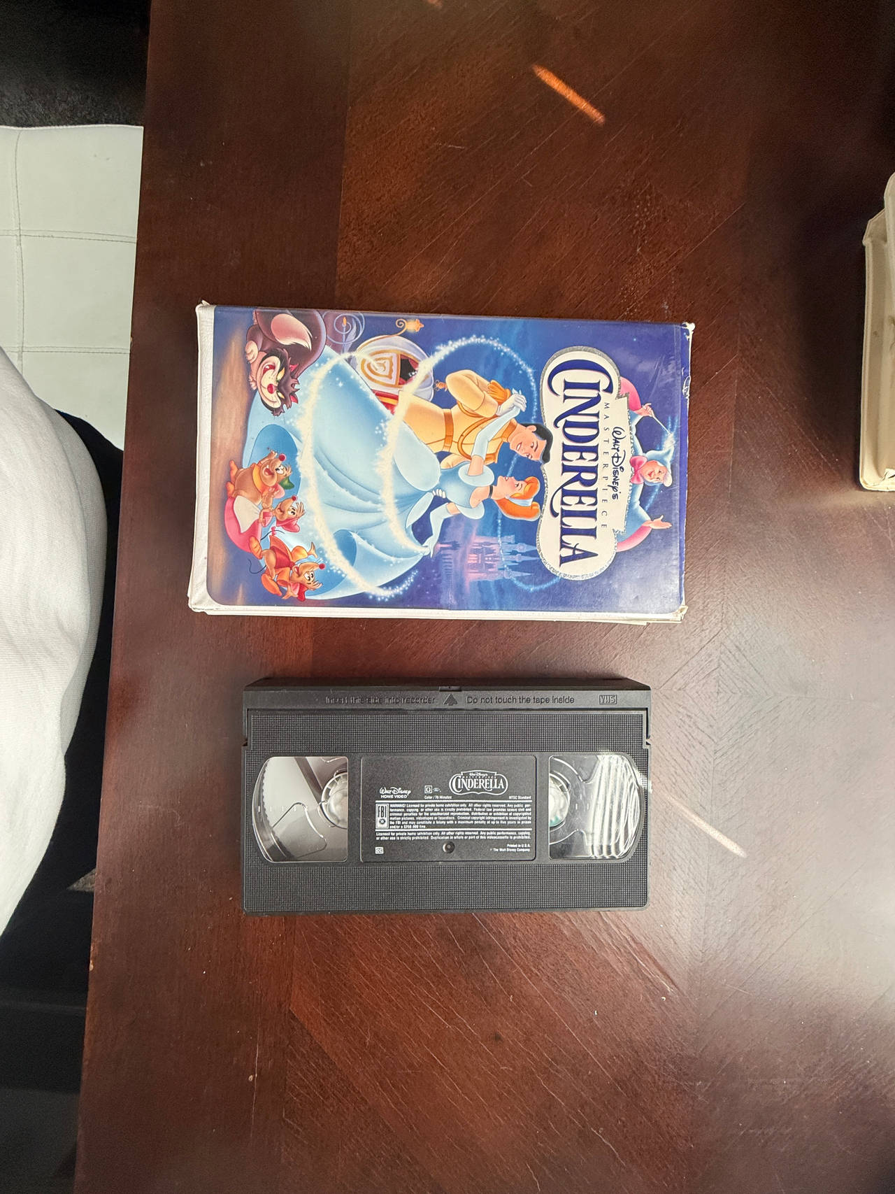 Cinderella VHS (Walt Disney Masterpiece Collection)