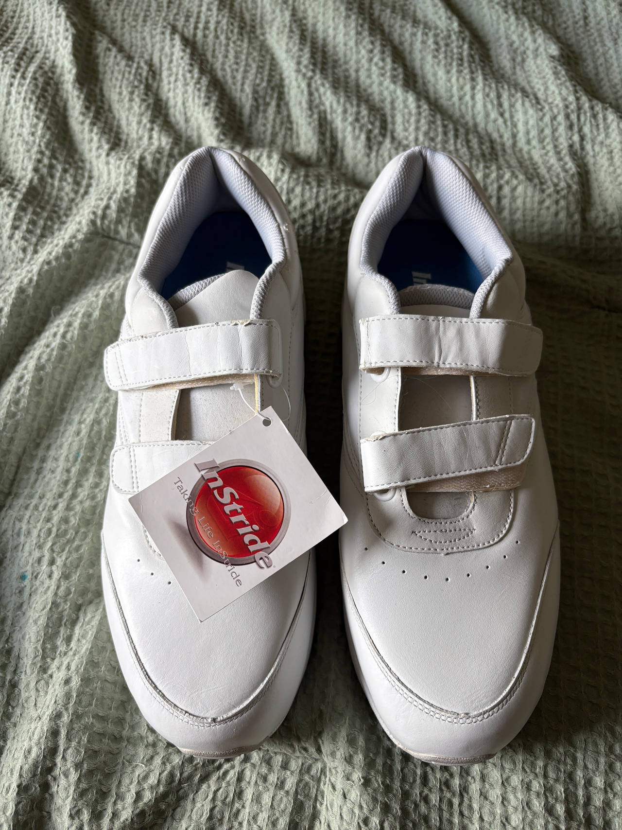 Men’s InStride Take Flight  White . Size 12