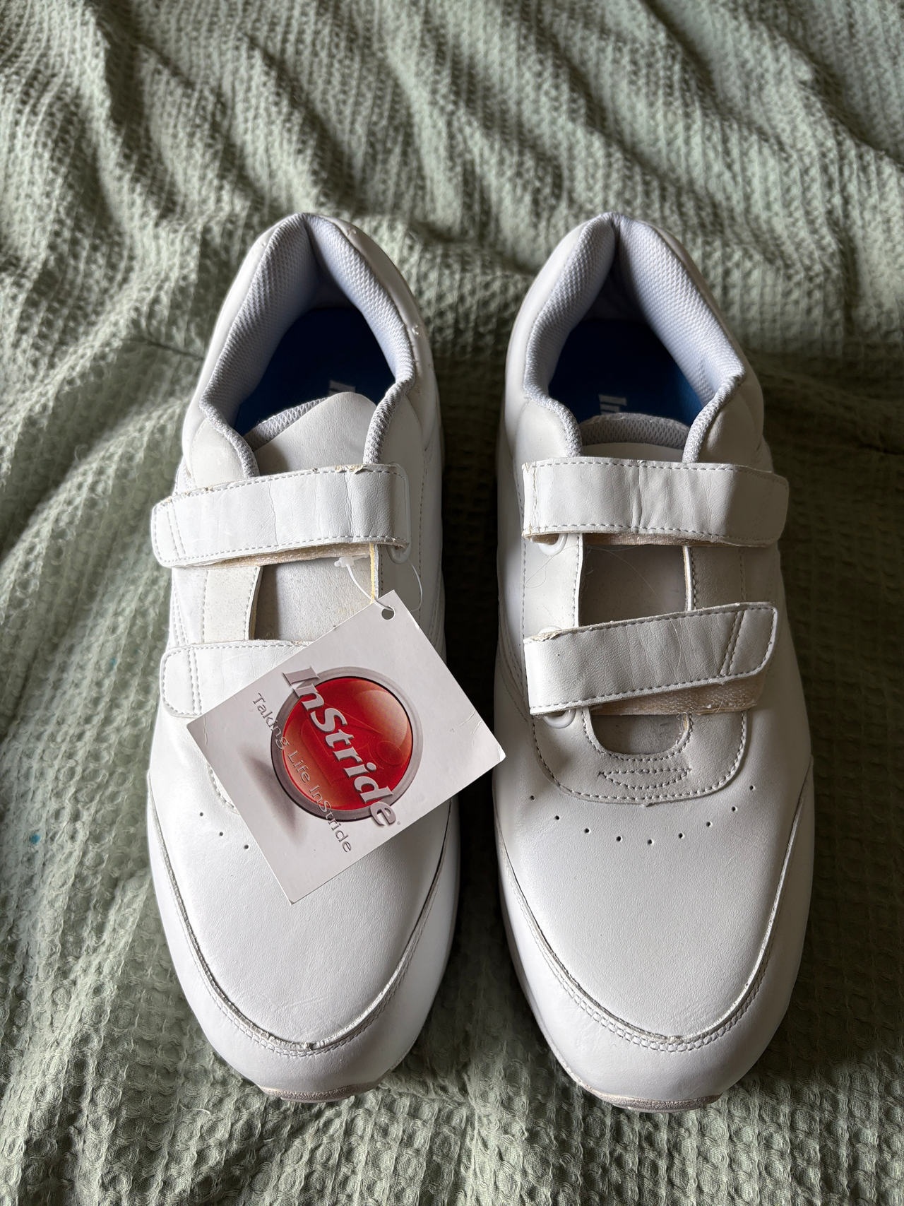 Men’s InStride Take Flight  White . Size 12