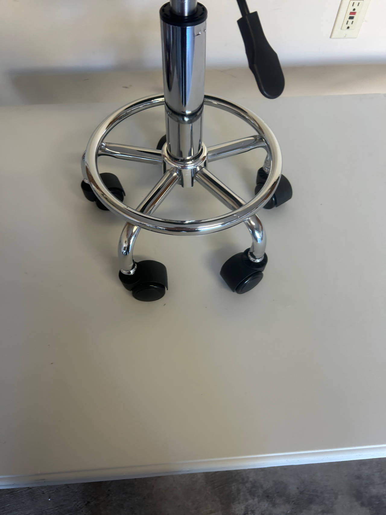 Leather Modern Round Rolling Stool