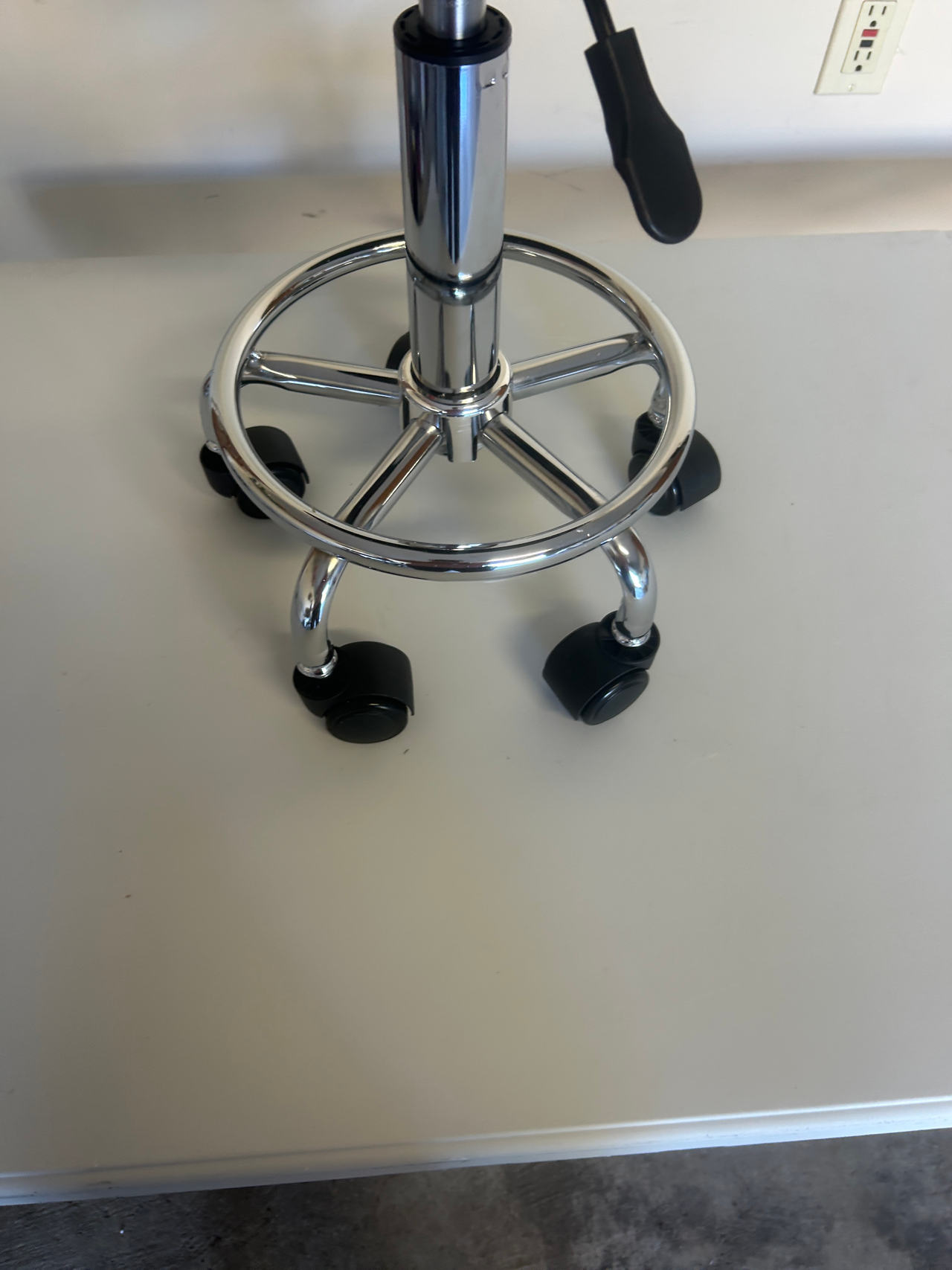Leather Modern Round Rolling Stool