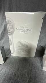 Mary Kay Skinvigorate Sonic Skin Care System Bundle - Image 4