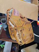 Rawlings Leather Baseball Glove - Image 1