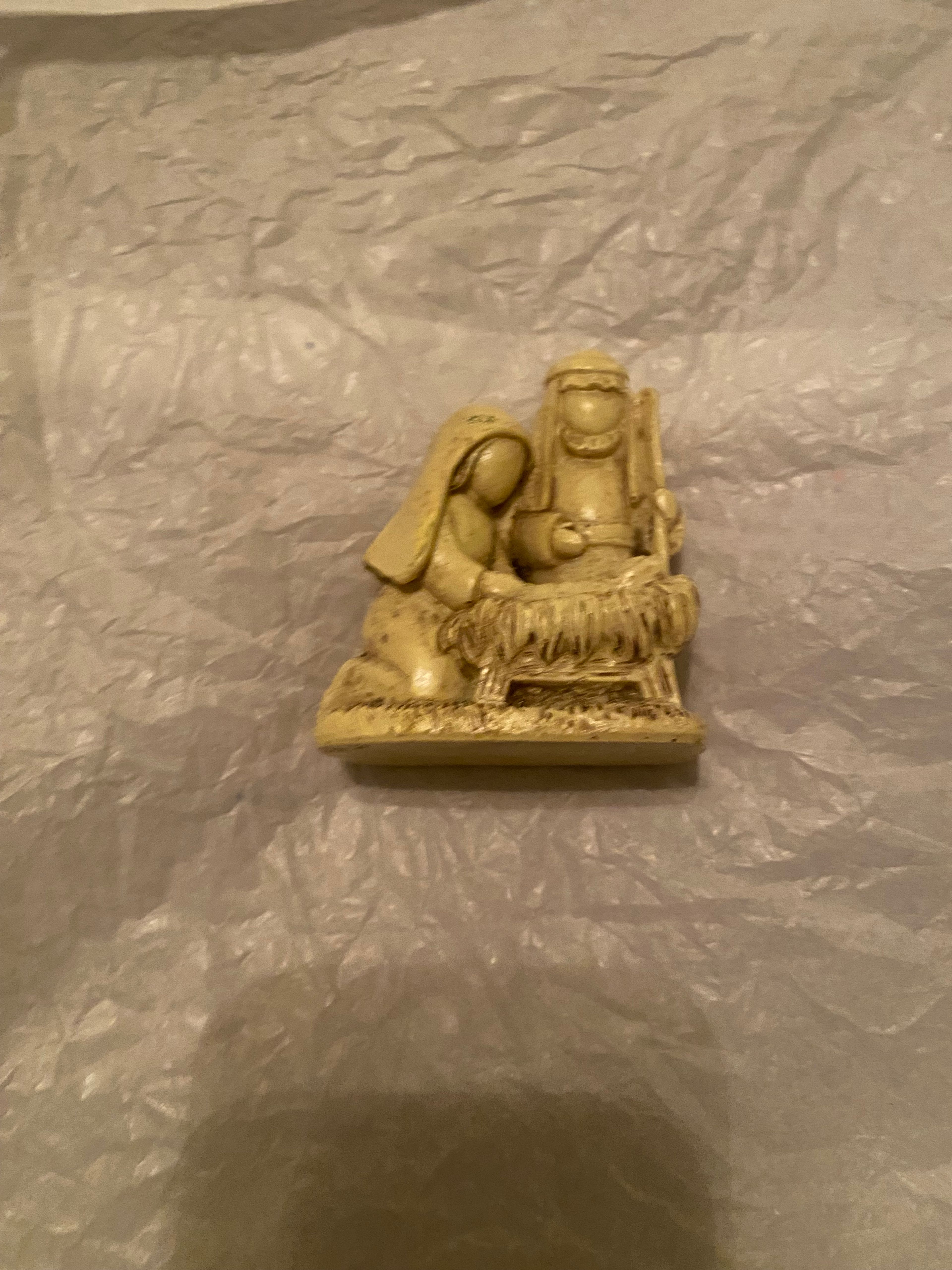 Vintage Resin Nativity Figurine Set (Mary, Joseph, Baby Jesus) - Image 2