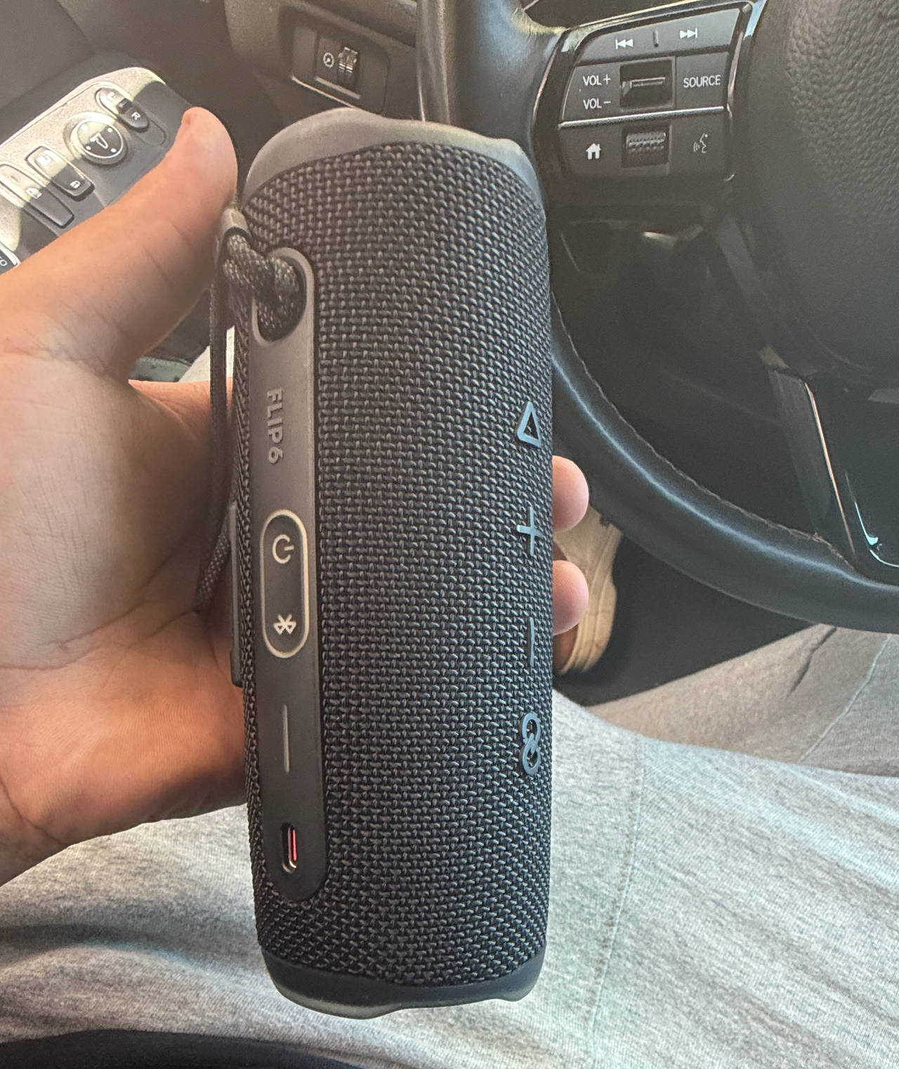 JBL Flip 6 Portable Bluetooth Speaker