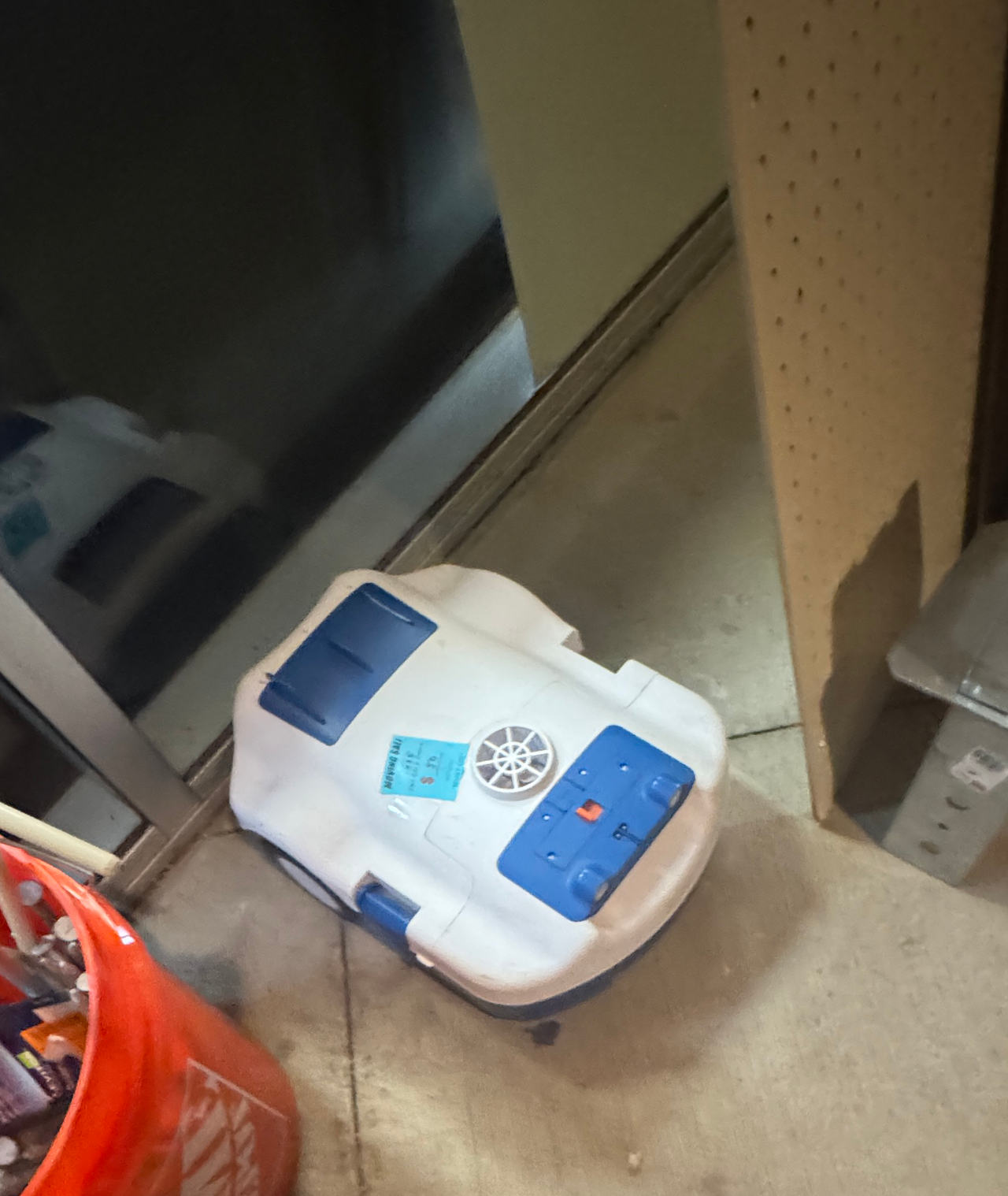 Maytronics Dolphin Nautilus Robotic Pool Cleaner