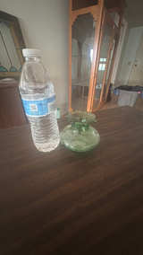 Anchor Hocking Emerald Green Ruffled Miniature Vase - Image 3