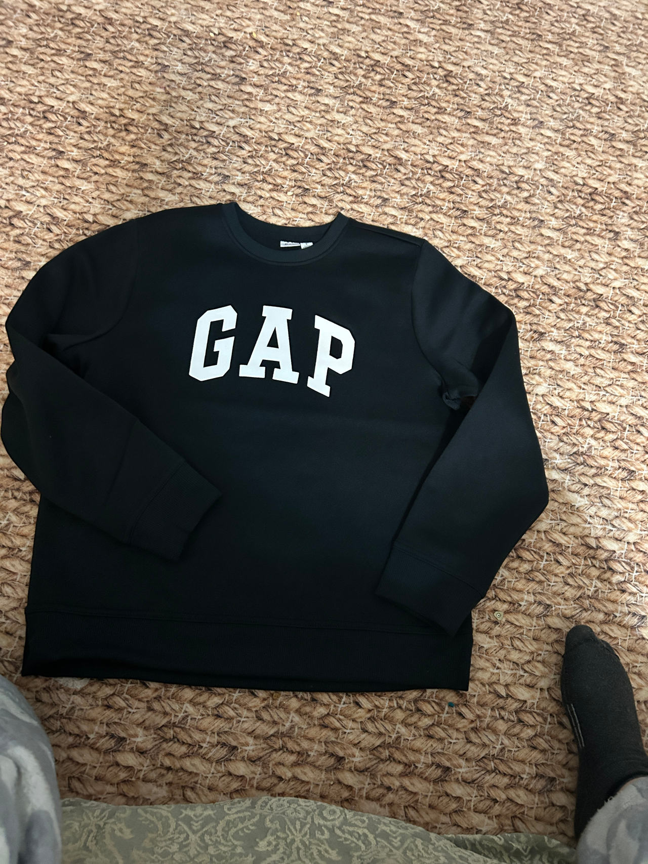 GAP Logo Crewneck Sweatshirt