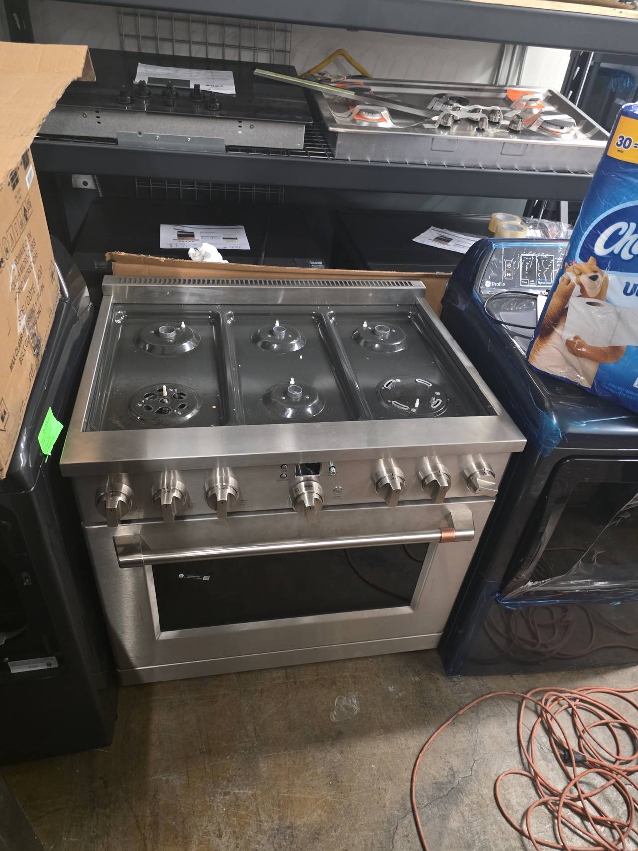Café 36" Smart All-Gas Commercial-Style Range