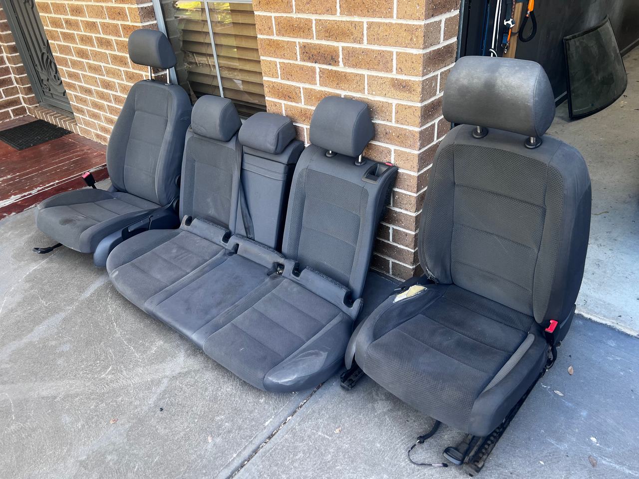 Volkswagen Golf mk5 seats