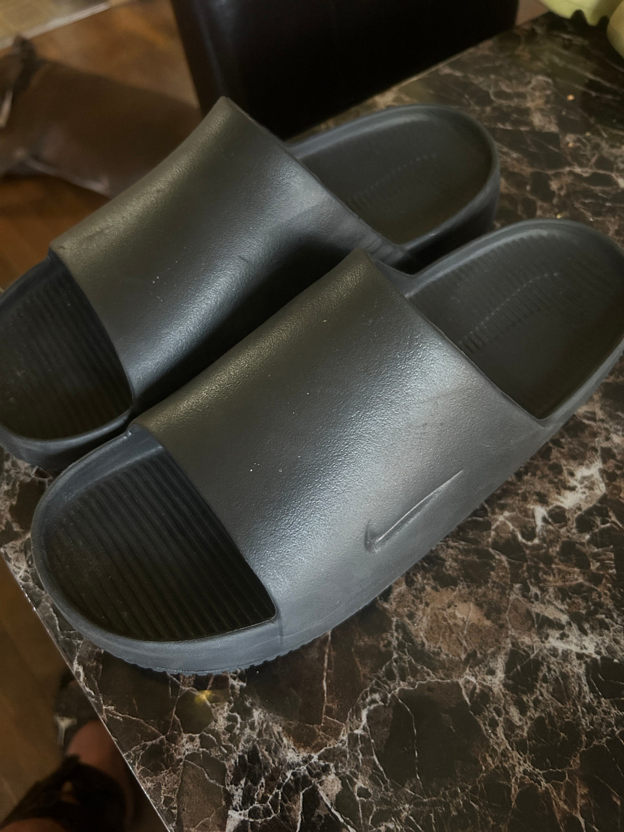 Nike Calm Slides
