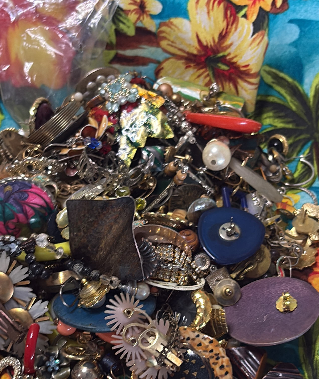Bulk Vintage Costume earrings Lot