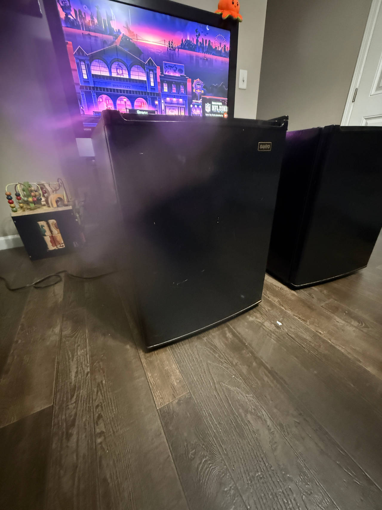 Sanyo Compact Refrigerator