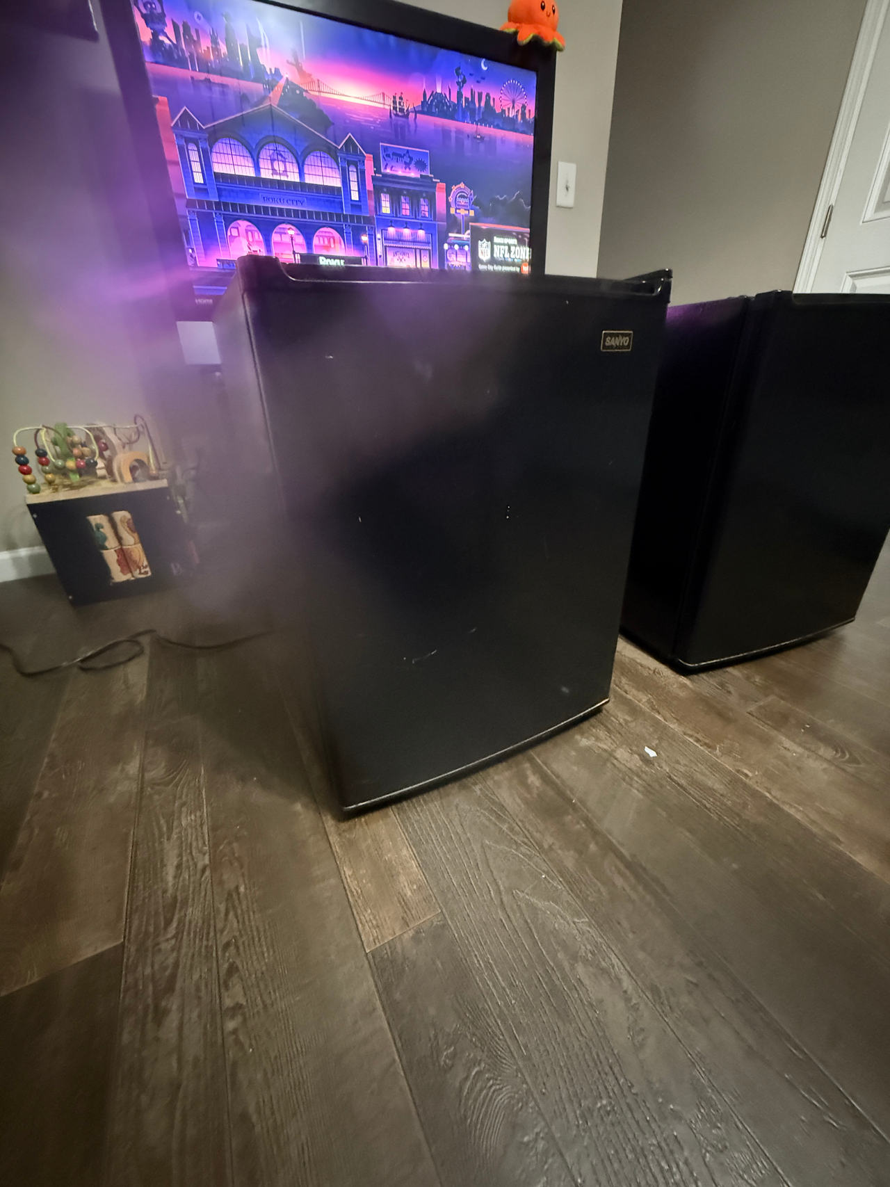 Sanyo Compact Refrigerator