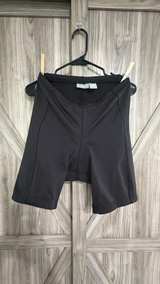 Quest Large Women's Performance Padded Bicycling Shorts - Image 2