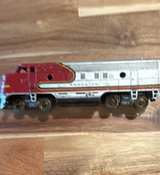 2343 Santa Fe F3 Diesel Locomotive HO Gauge - Image 2