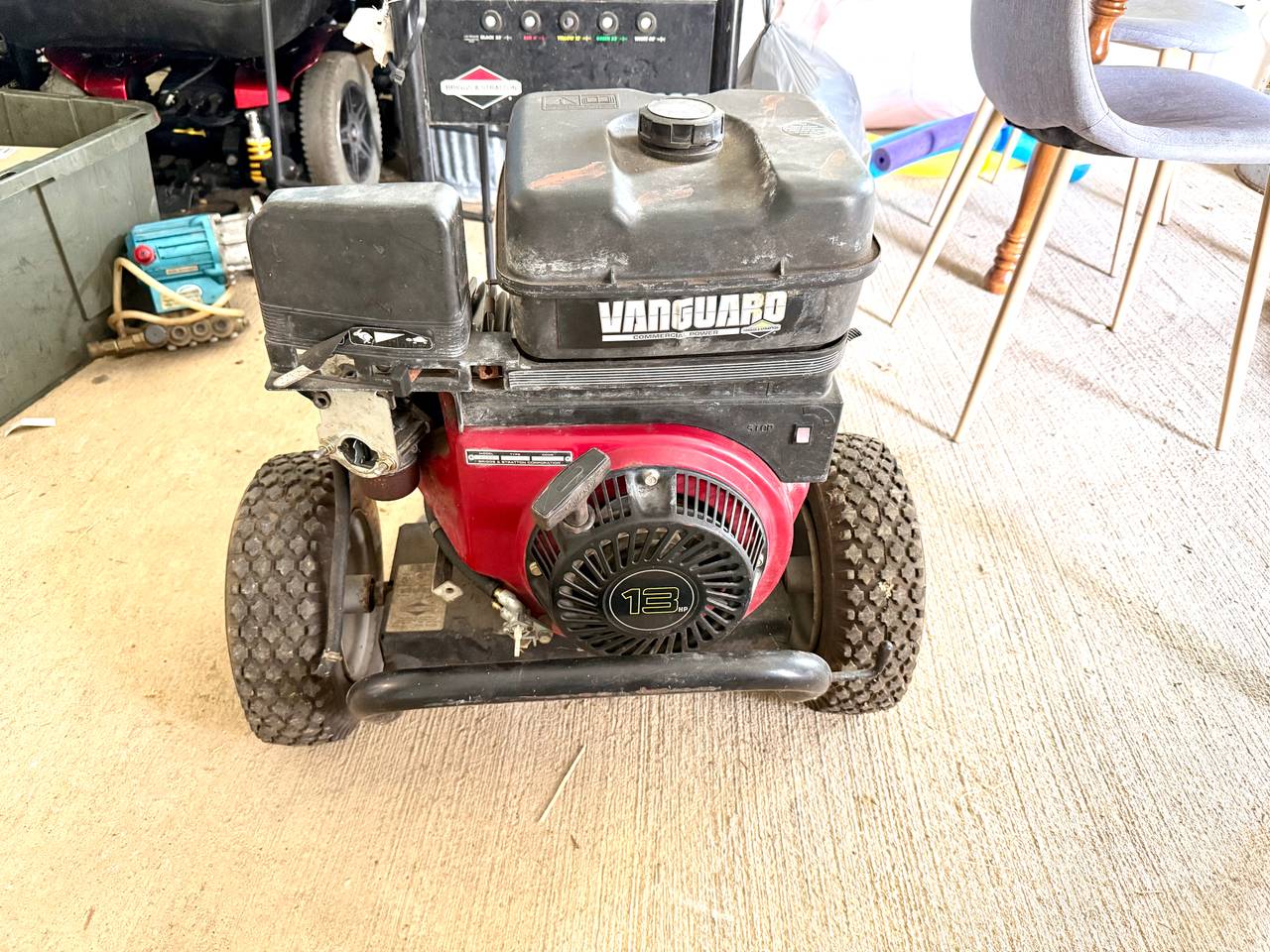 Briggs & Stratton Vanguard 13 HP Engine