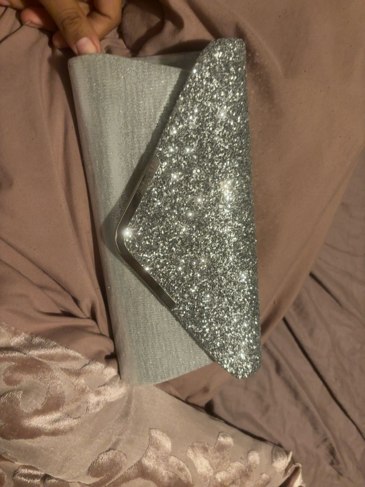 Nodykka Silver Glitter Clutch with Chain