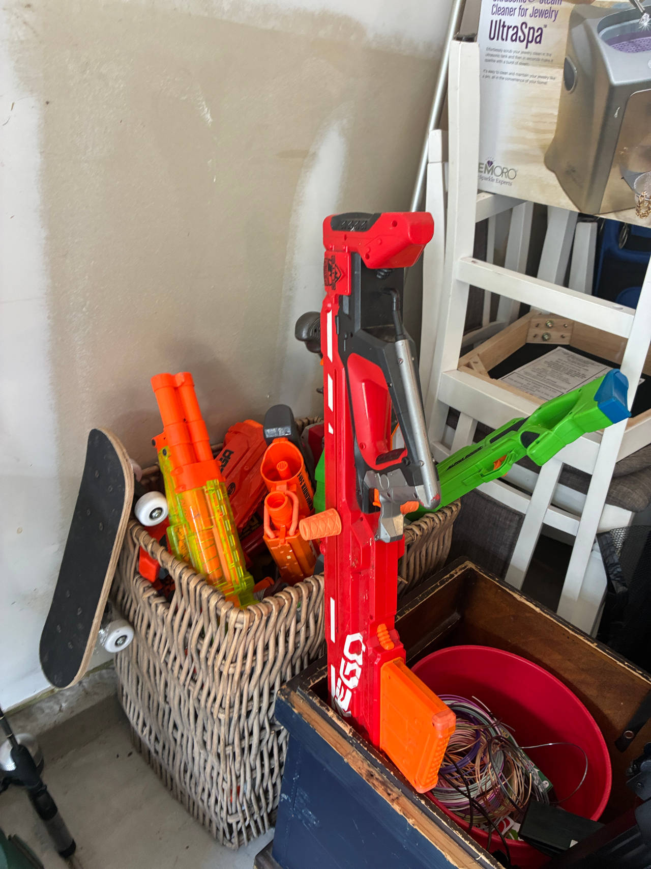 A bunch of nerf gund