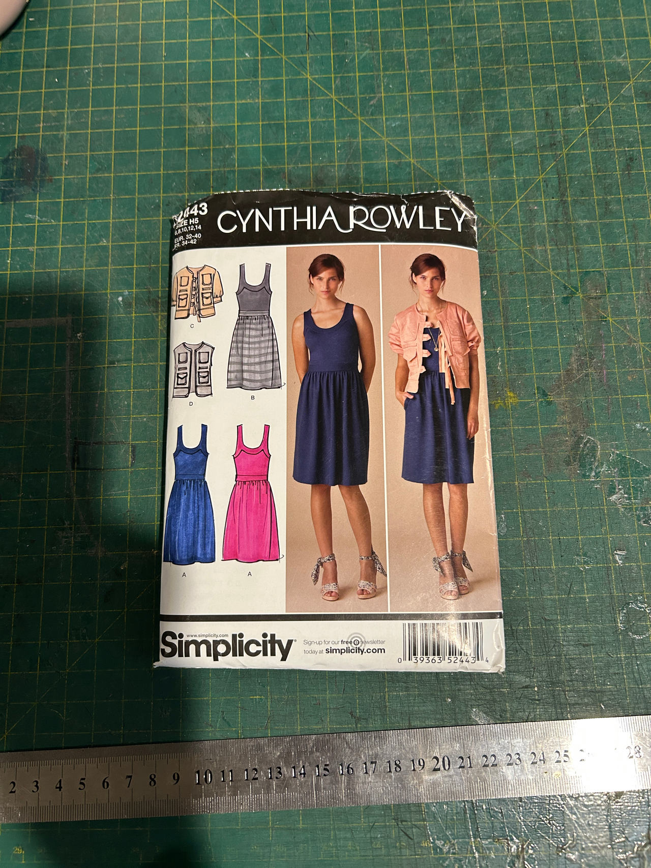 Simplicity Cynthia Rowley Sewing Pattern 2443
