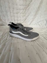 Vans UltraRange EXO Grey/White 11.5 - Image 1
