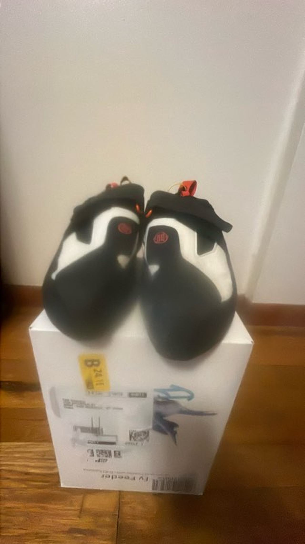 La Sportiva Solution Climbing Shoes