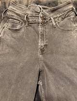 American Eagle Grey Ultra High Rise Mom Jeans, High Waisted 29x27 - Image 4