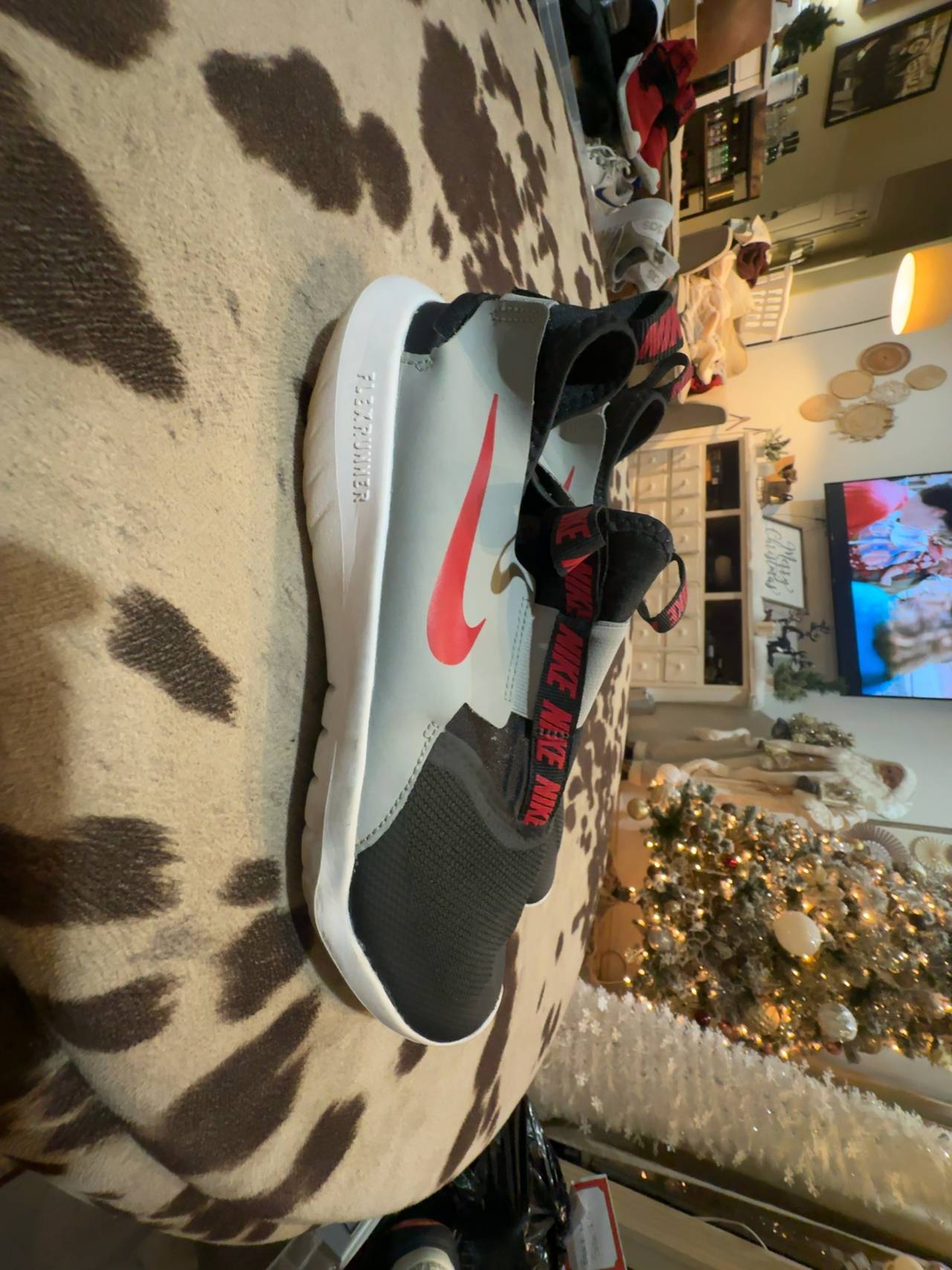 Nike Flex Runner Kids' Running Shoe size 7Y