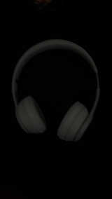 Beats Solo 4 Wireless Headphones Matte Gray - Image 2