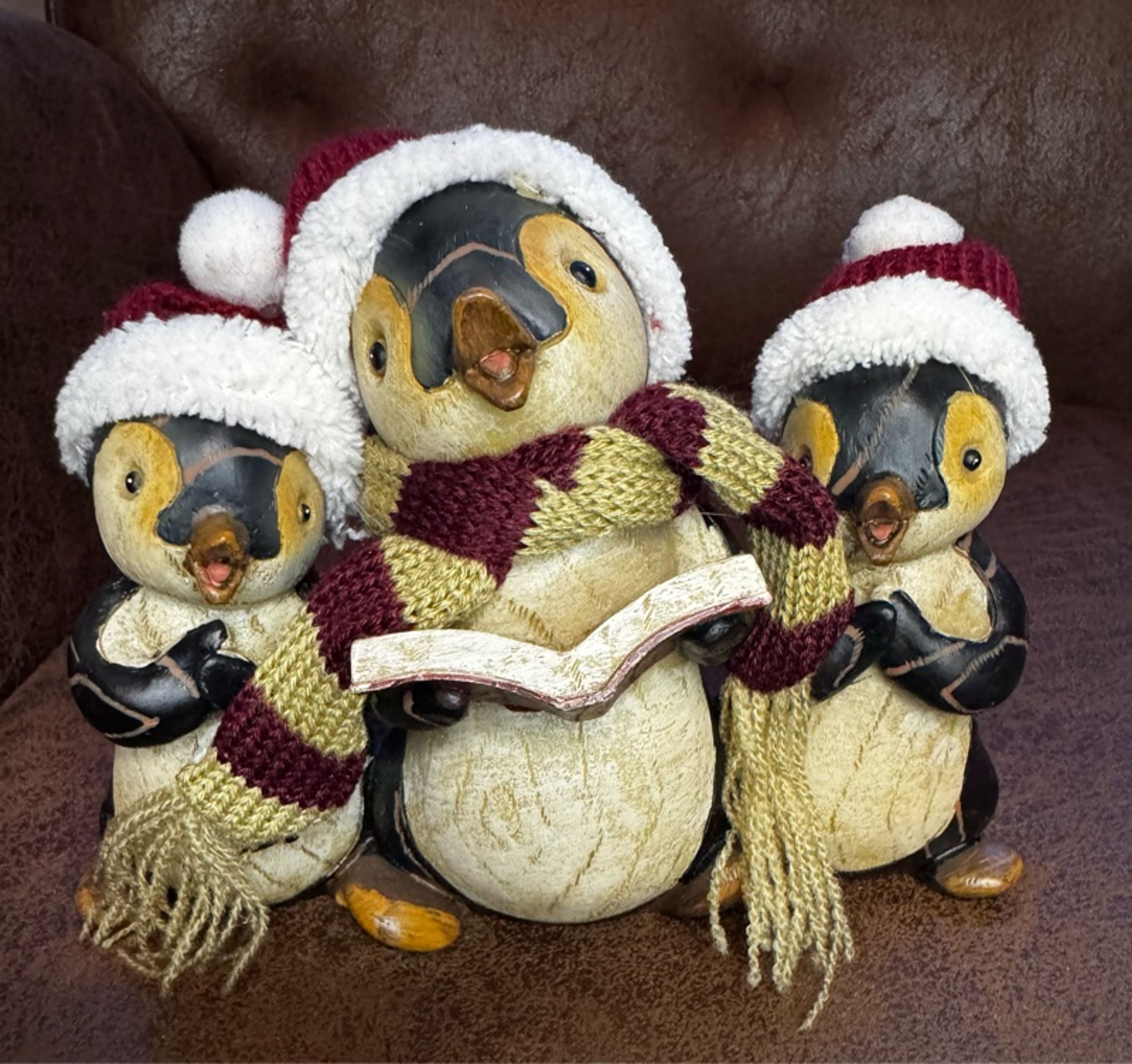Puppa Pals Sweet Little Penguin Christmas Figurines