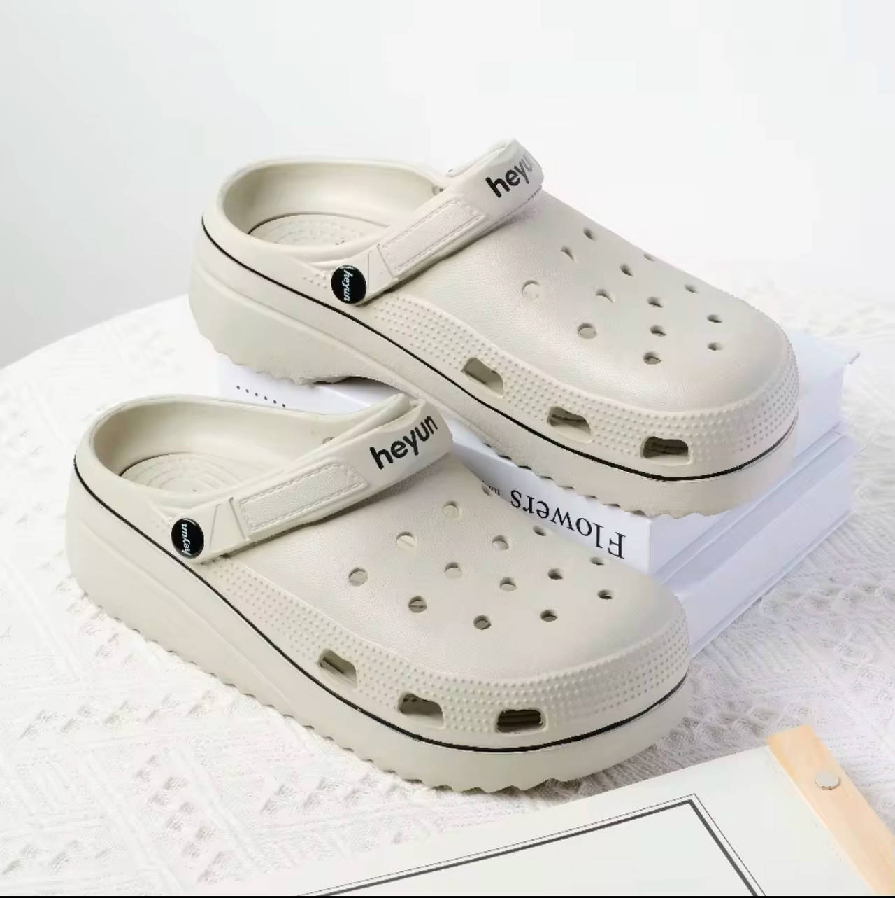 Heyun Clog Sandals