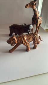 Vintage Handcrafted Leather Animal Figurines - Image 6