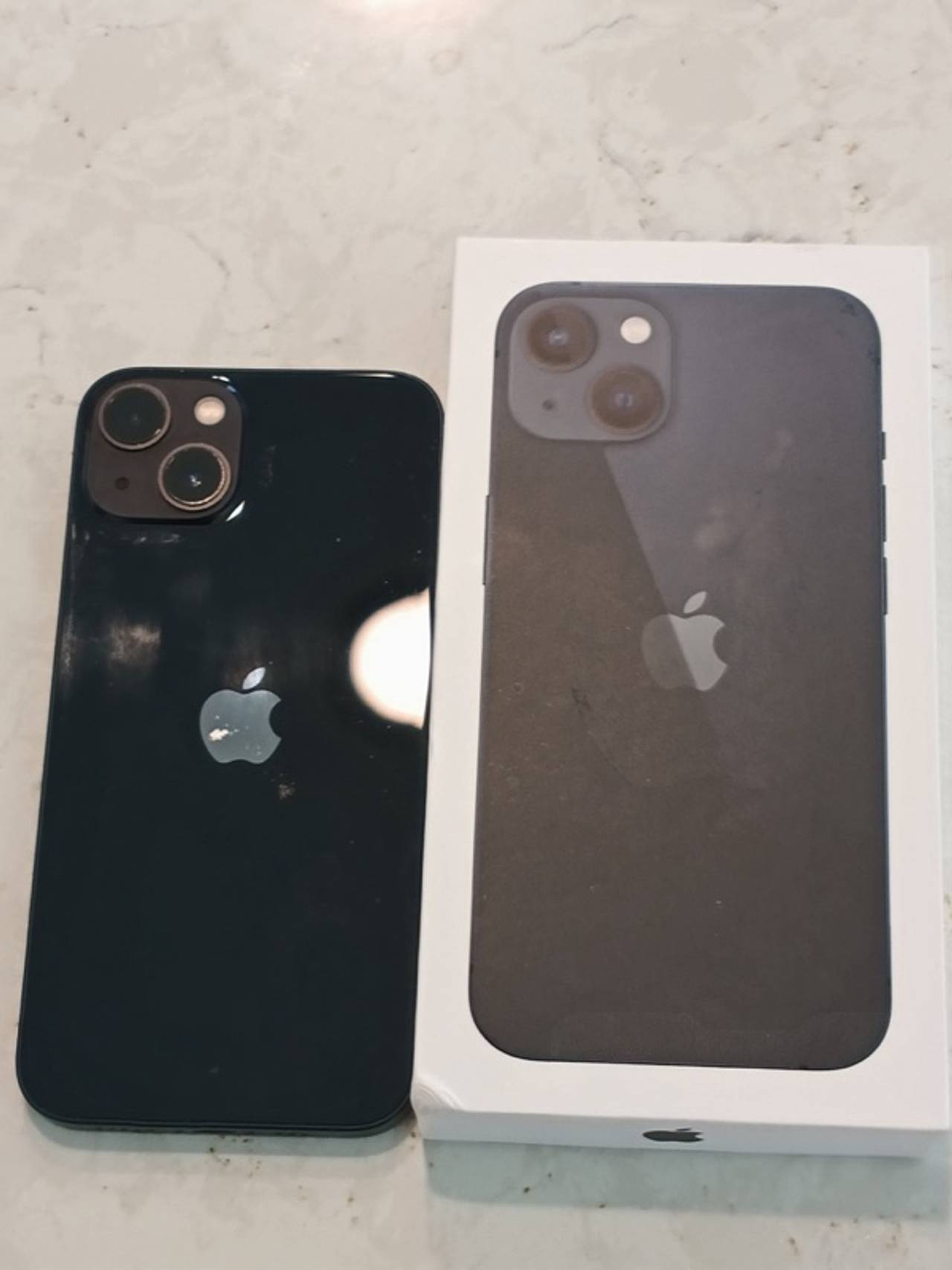 Apple iPhone 13 Blue