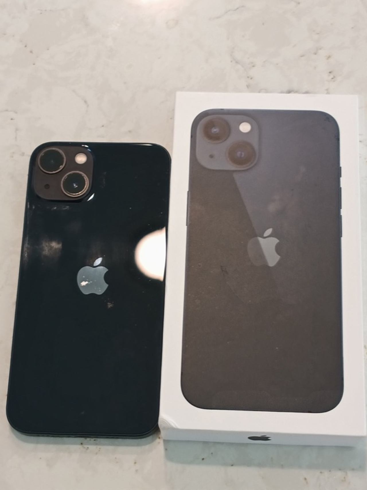 Apple iPhone 13 Blue