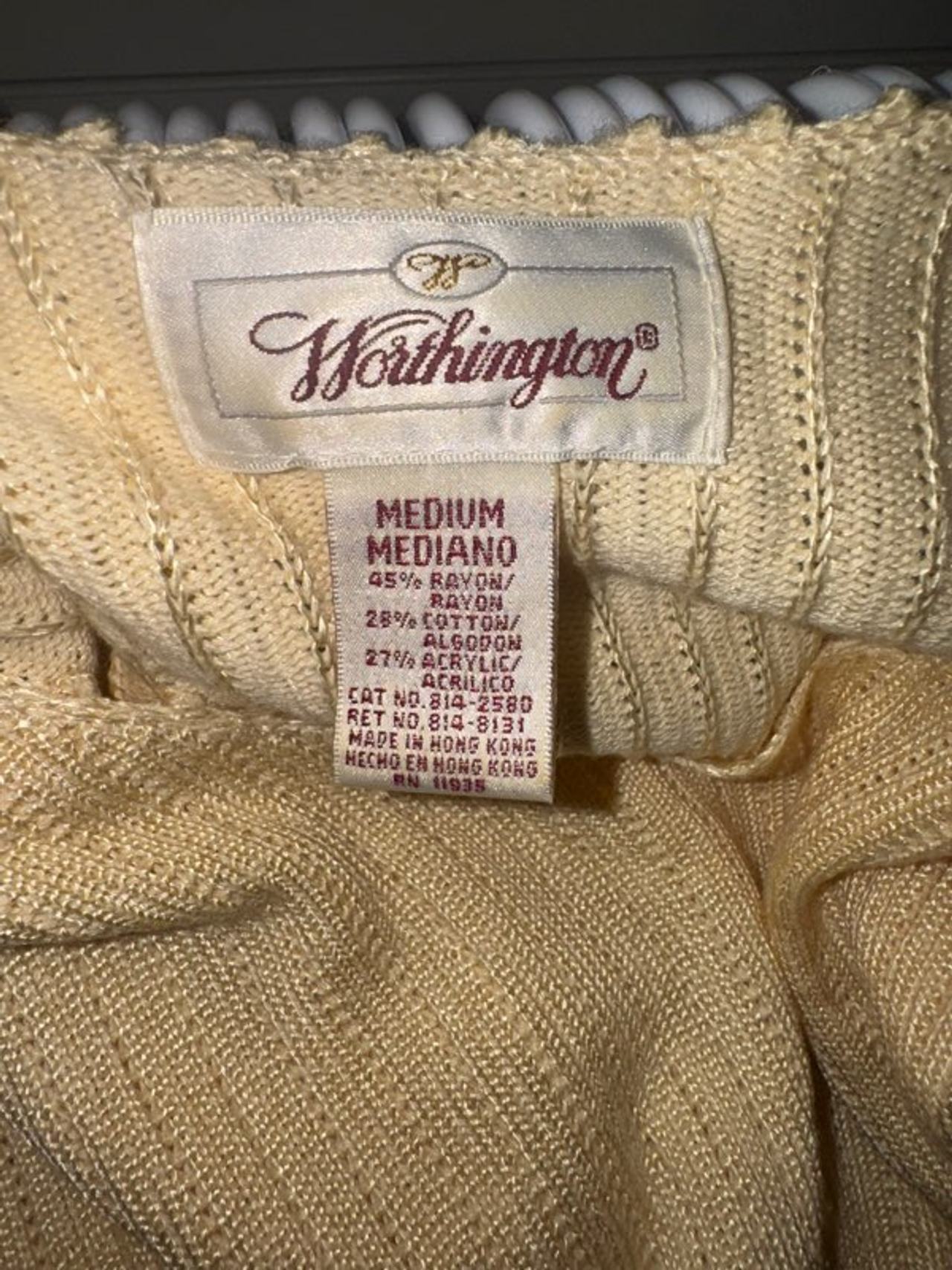 Worthington knit short sleeve Sweater
