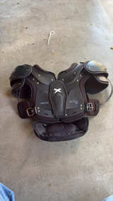 Xenith Flyte 2 Shoulder Pads - Image 1