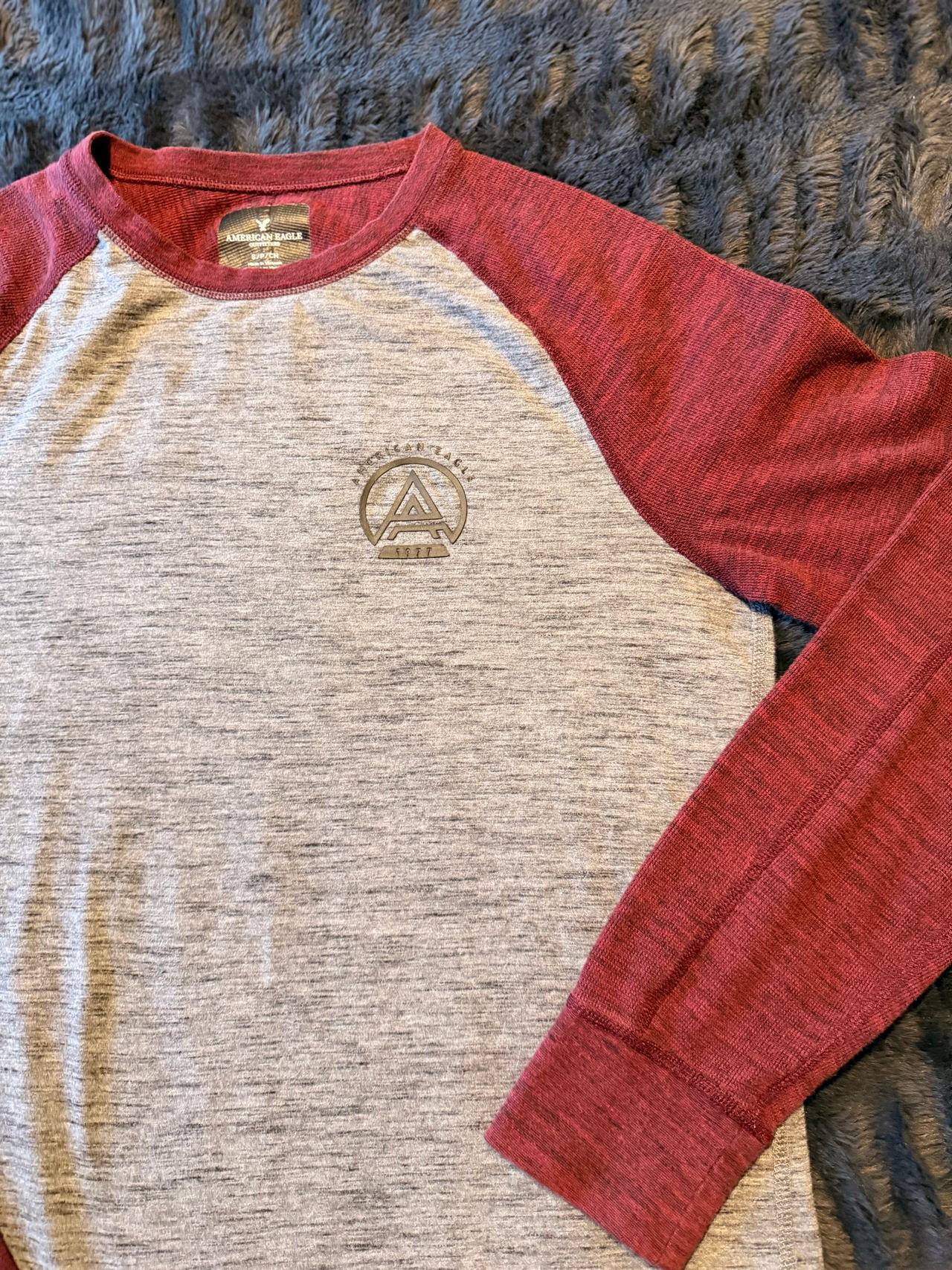 American Eagle Men's Raglan Baseball T-Shirt, Small