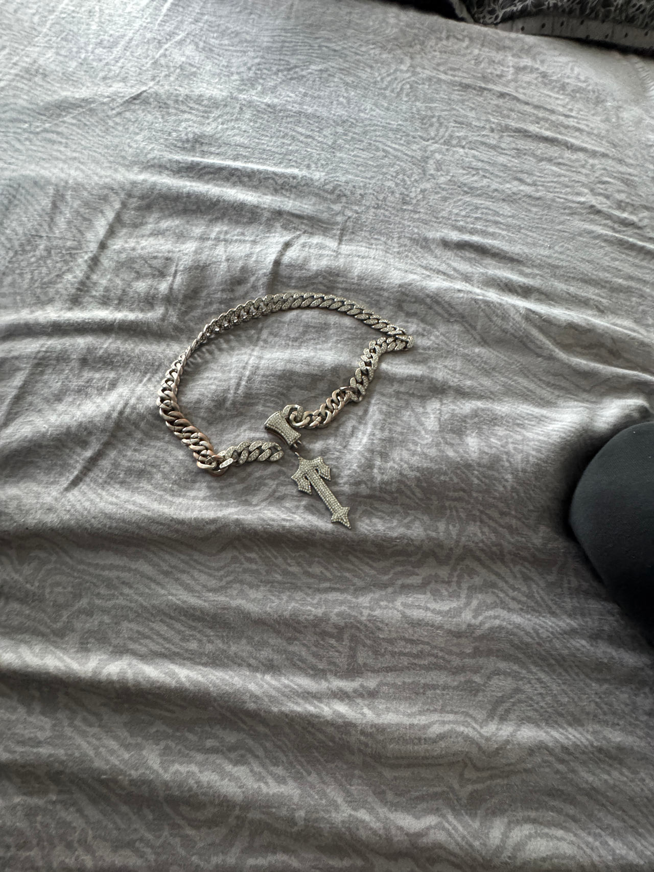 Cuban Link Chain with Cross Pendant
