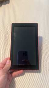 Amazon Fire 7 Tablet (7th Generation) - Red - Image 2