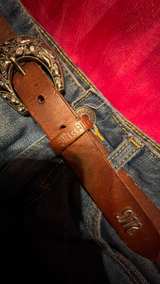 Miss Me Rhinestone Horseshoe Leather Belt - Image 4